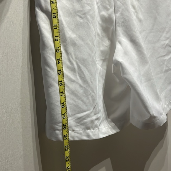 Men’s Haggar Pleated Shorts White - Picture 5 of 6